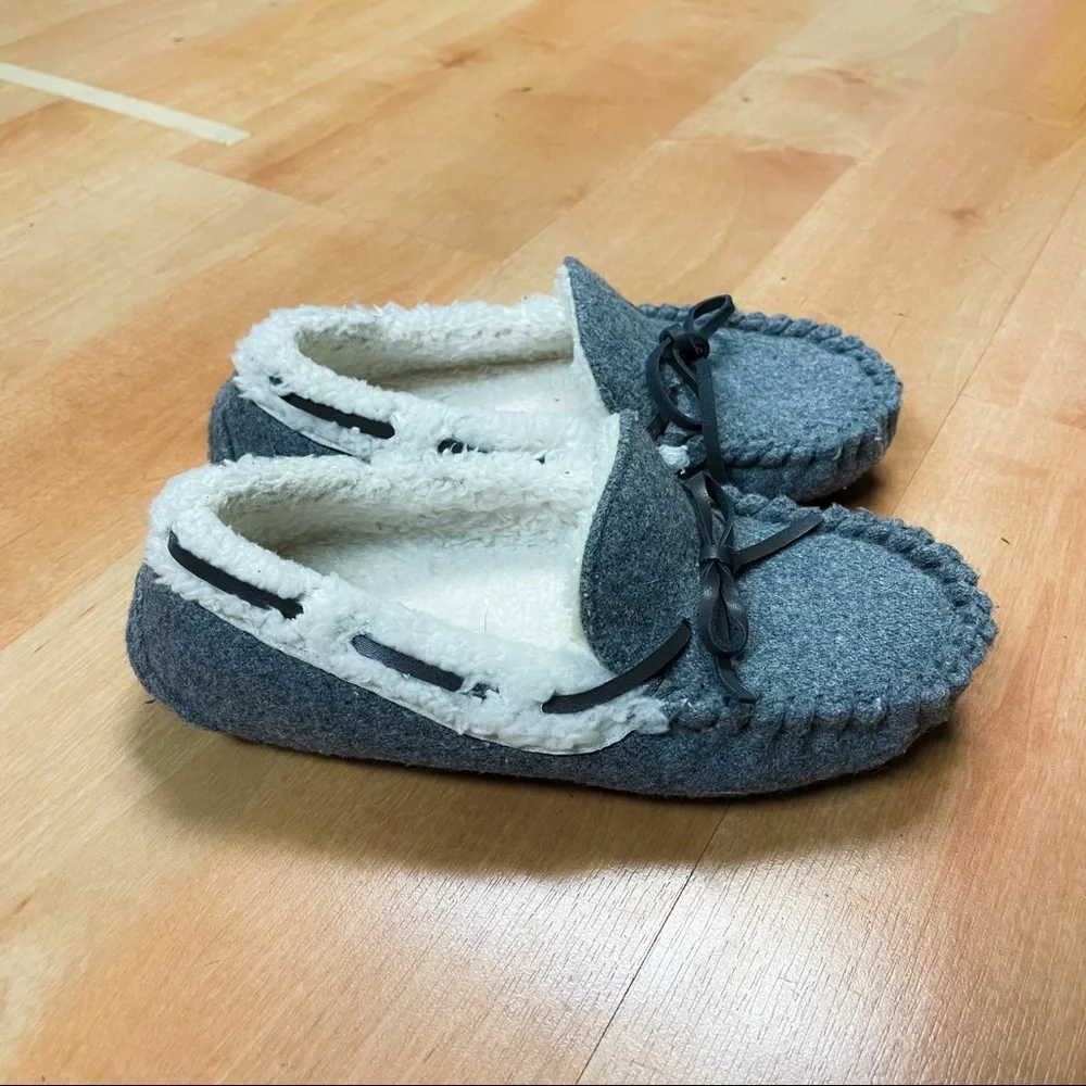 Stride Rite Gray Sherpa Lined Gabriel Wool Moccasins Kids Size 11/12